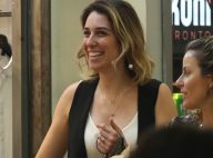 Casada com William Bonner, Natasha Dantas vai às compras e exibe aliança