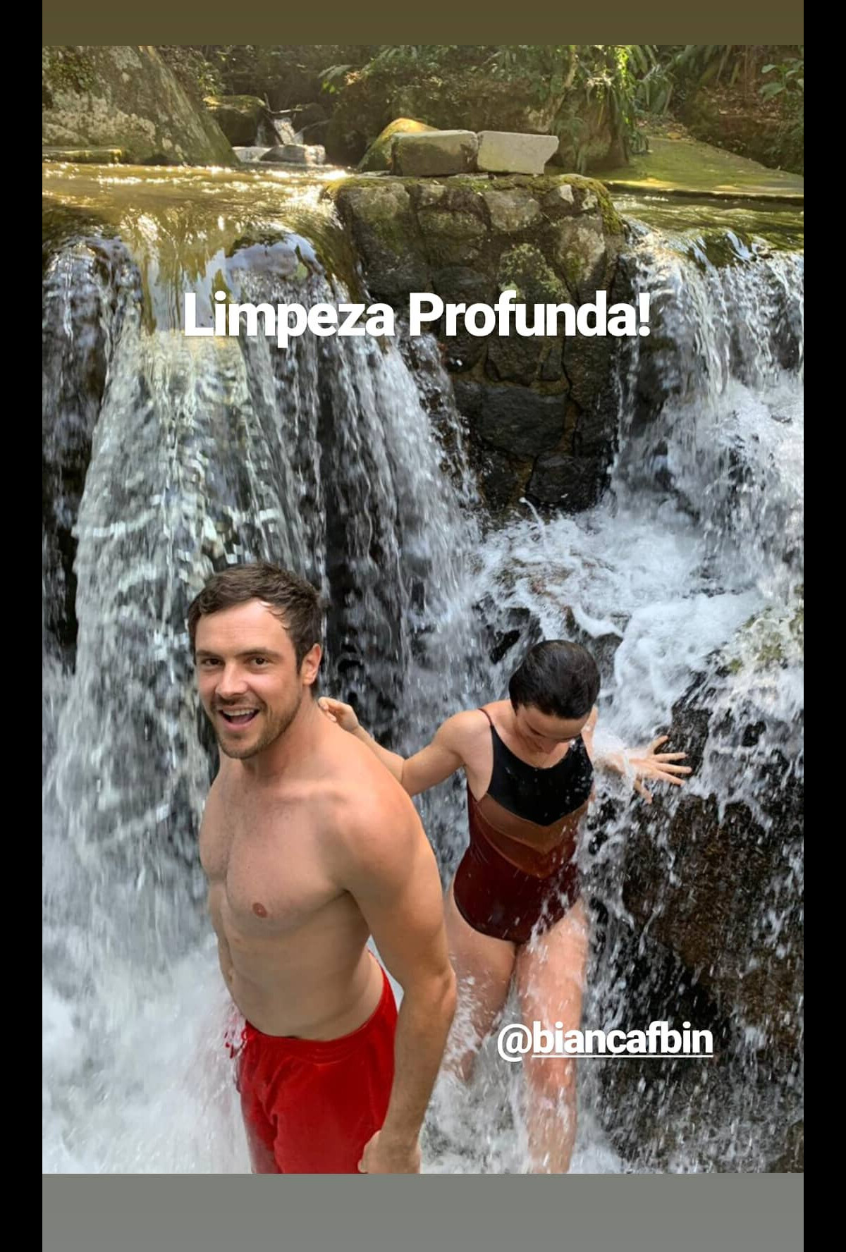 Foto Sergio Guiz Curtiu Banho De Cachoeira Mulher Bianca Bin