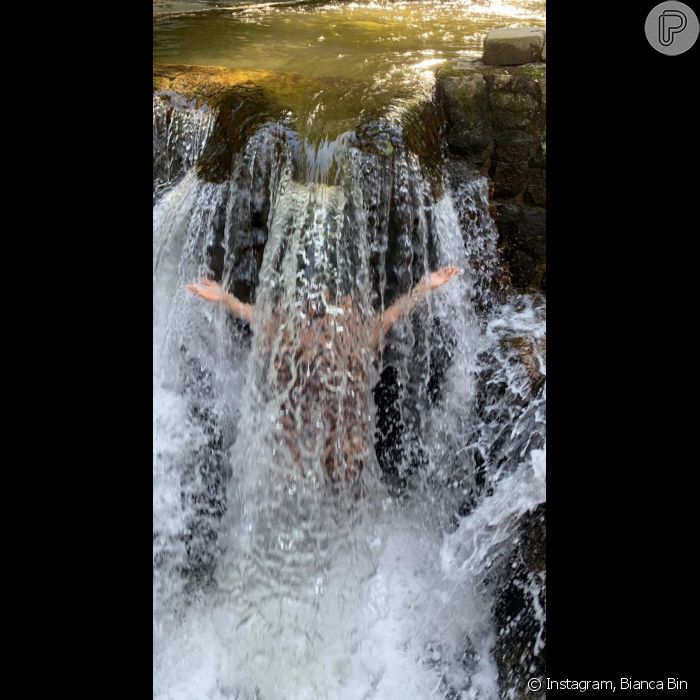 Bianca Bin Mostrou Foto De Banho De Cachoeira No Instagram Purepeople