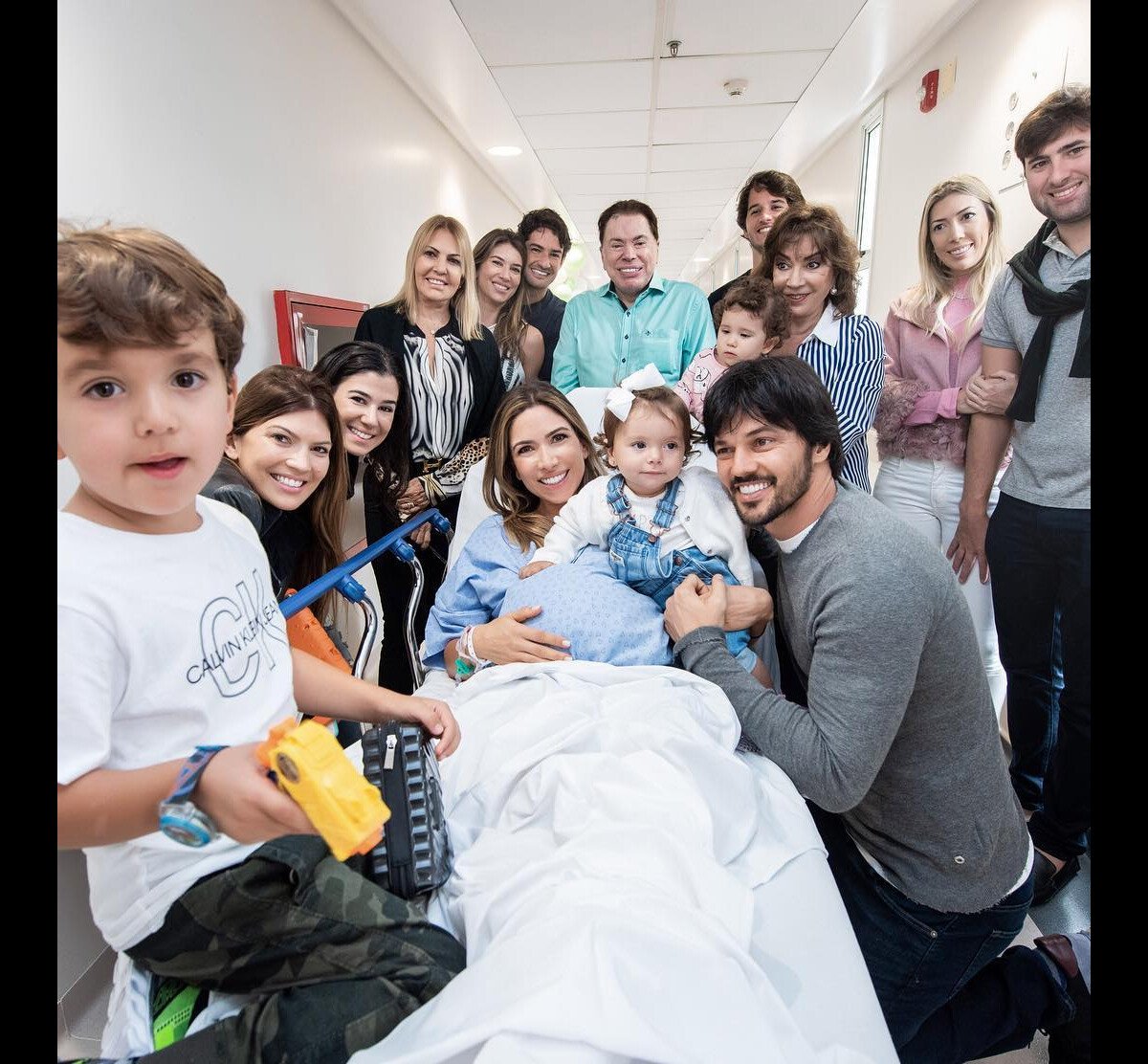 Foto Filho De Patricia Abravanel E Fabio Faria Pedro Foi Homenageado