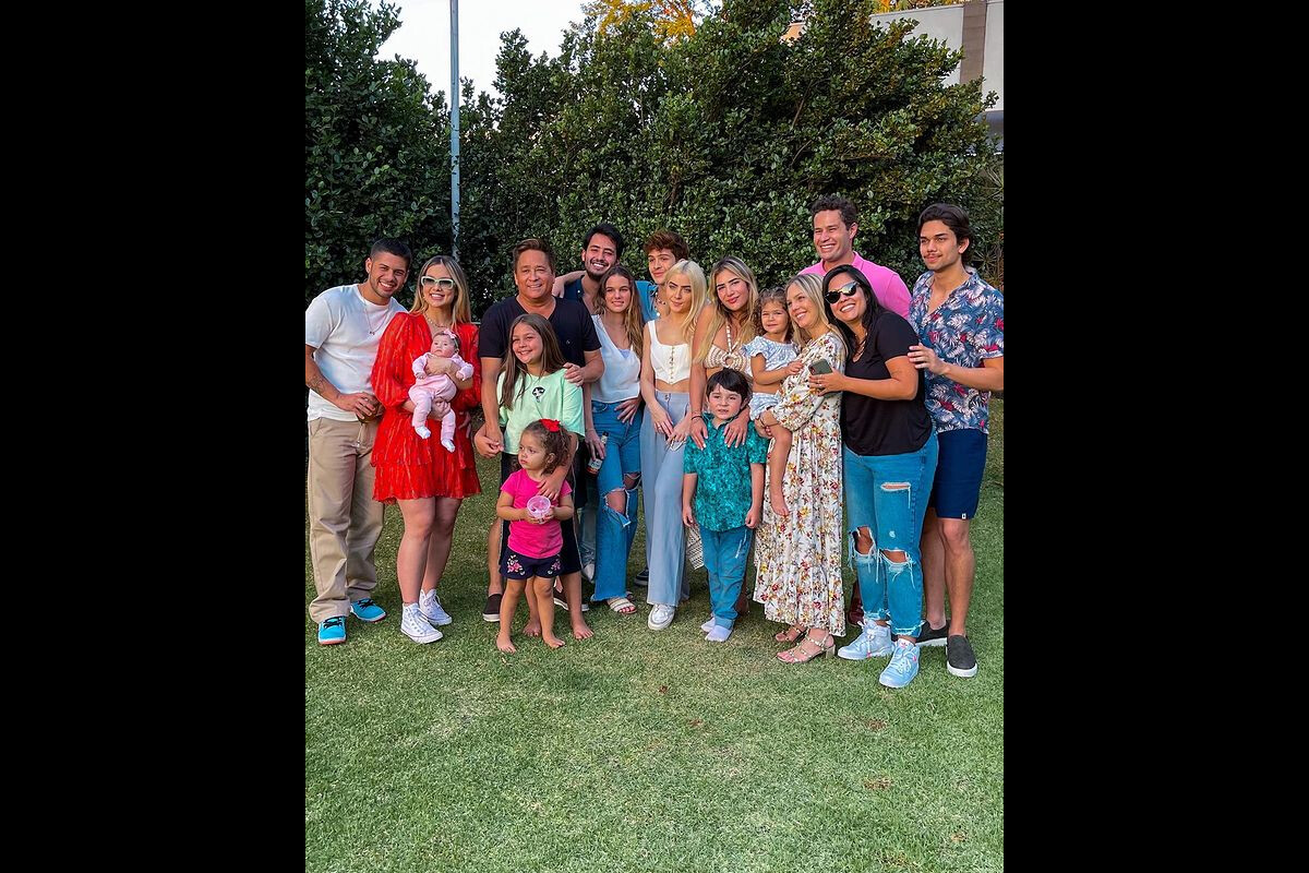 Foto Cantor Leonardo comemorou o aniversário de 58 anos ao lado dos