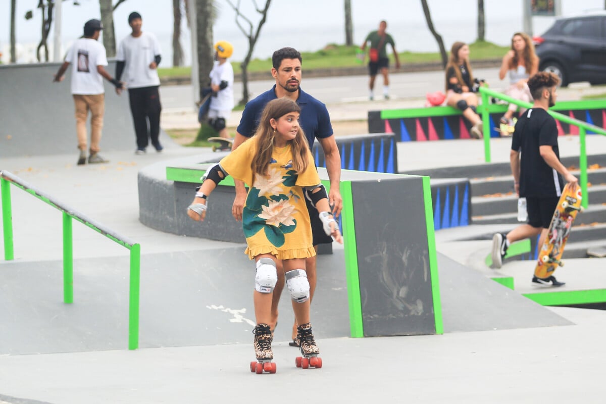 Foto Filha De Cau Reymond E Grazi Massafera Sofia Anda De Patins Em