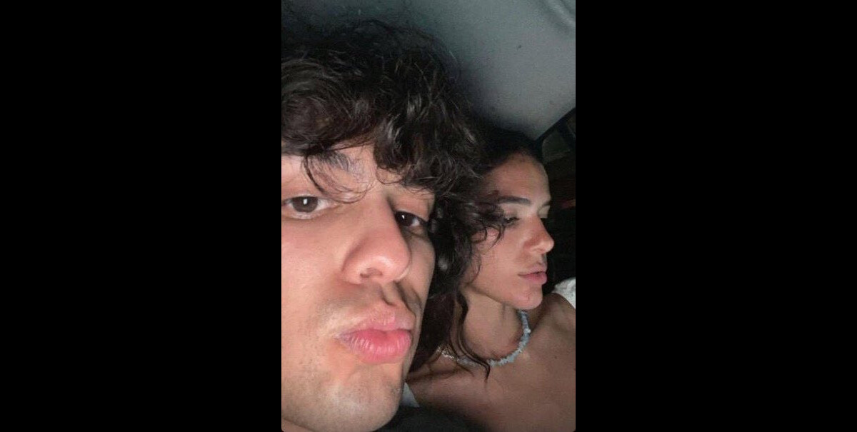 Foto Aparições de Bruna Marquezine e Xolo Maridueña têm levantado