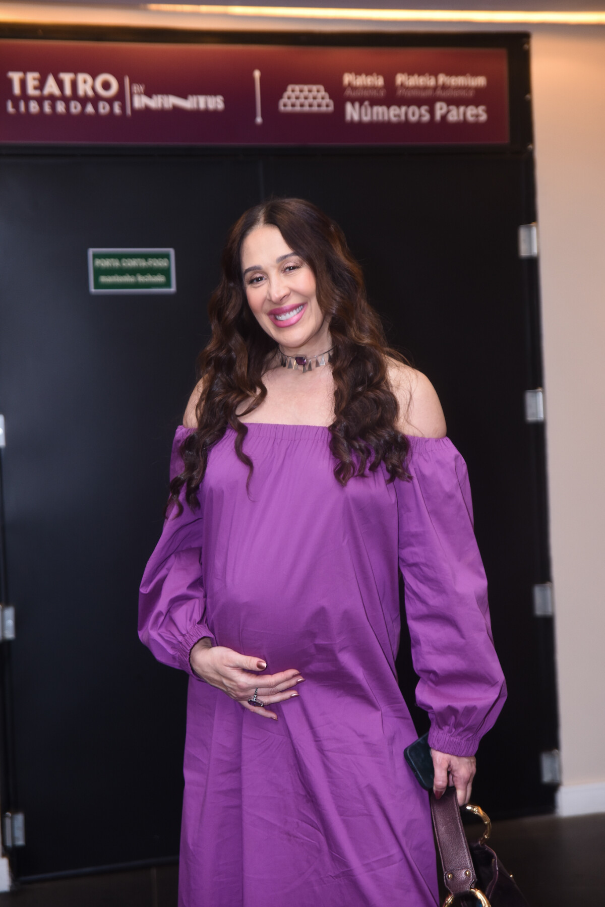 Foto Claudia Raia Tem Exibido Barriga De Gravidez Em Looks