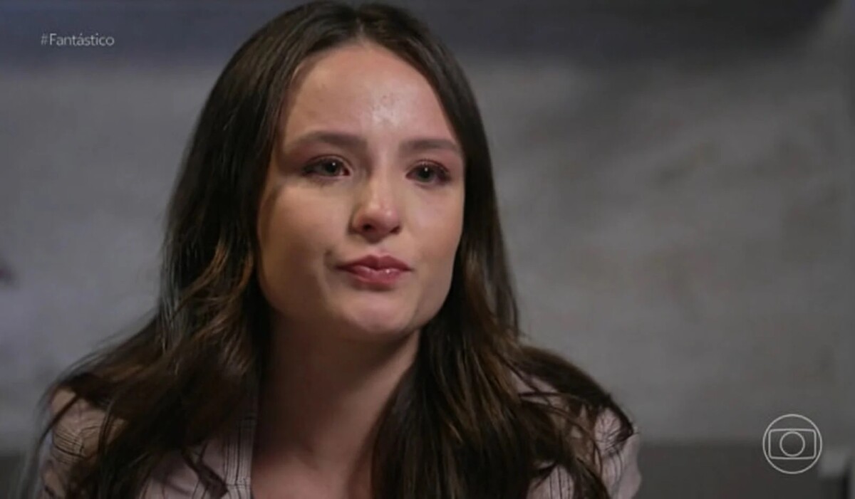 Foto Larissa Manoela em entrevista ao Fantástico exibida no último