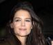 Katie Holmes engata novo romance com o cantor de jazz e compositor norte-americano Peter Cincotti; segundo uma fonte da revista 'Grazia', ela está apaixonada por ele. Em 2 de março de 2013