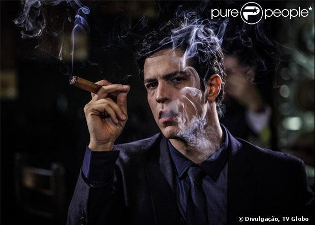 Félix (Mateus Solano) contrata sabotador para causar acidente que quase mata Atílio (Luis Melo), em 'Amor à Vida' 29 de maio de 2013