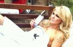 Antônia Fontenelle esgota 'Playboy' no Rio e diz sobre filho: 'Ele não quer ver'