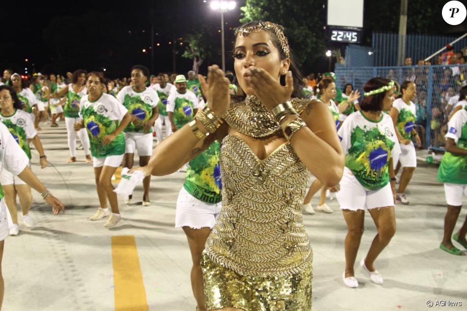 Anitta também desfilará como musa da escola de samba Mocidade em 2016