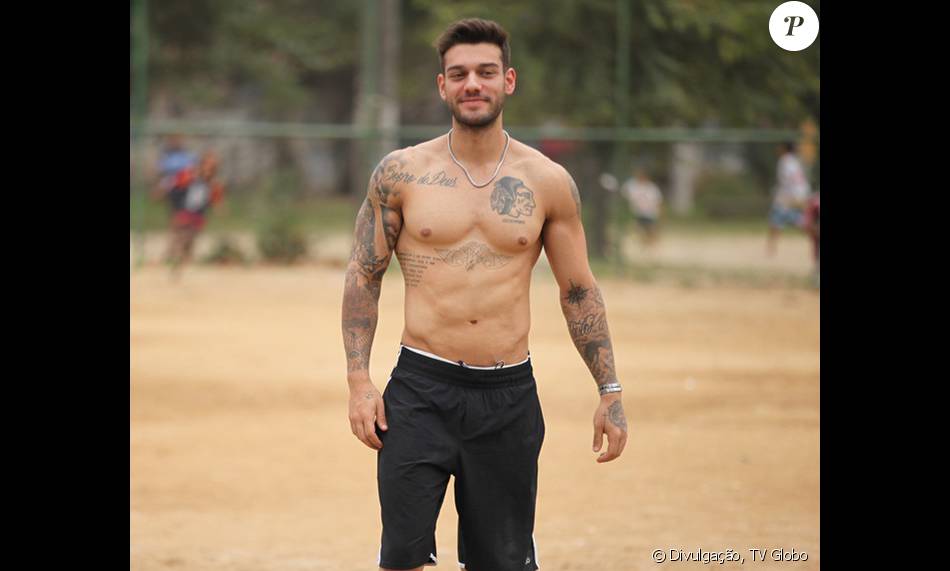 Lucas Lucco falou que Munik, do 'BBB16' tem chances com ele