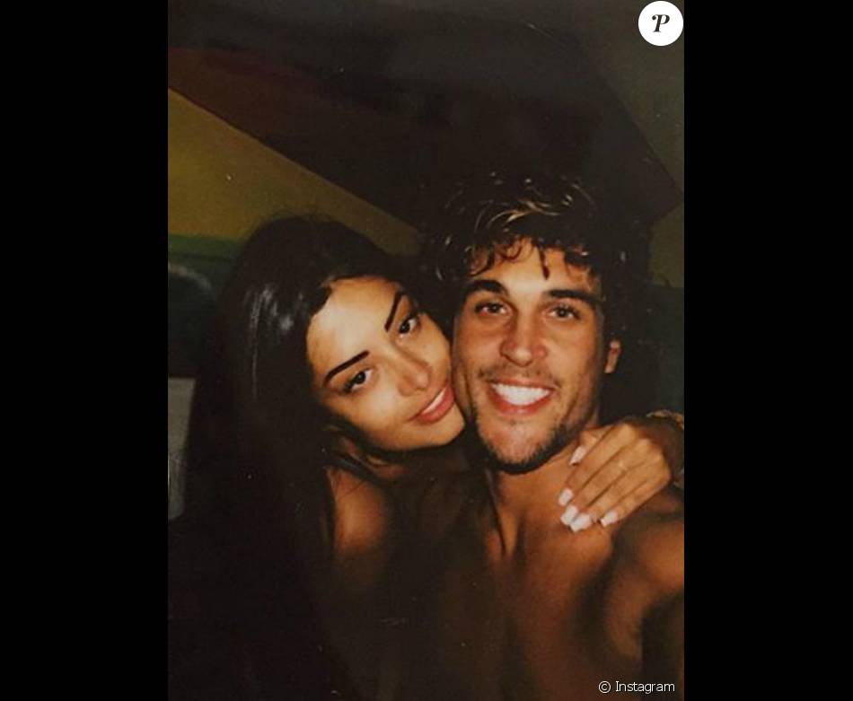 Aline Riscado E Felipe Roque Assumem Namoro Com Foto No Instagram