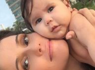 Deborah Secco posa de rosto colado com a filha, Maria Flor, após ensaio na praia