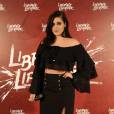 Yasmin Gomlevsky, intérprete da Joaquina na última temporada de 'Malhação', também está no elenco de 'Liberdade,Liberdade' e escolheu um look preto para o evento