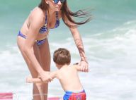 Luma Costa leva filho à praia e exibe boa forma ao lado do marido. Fotos!