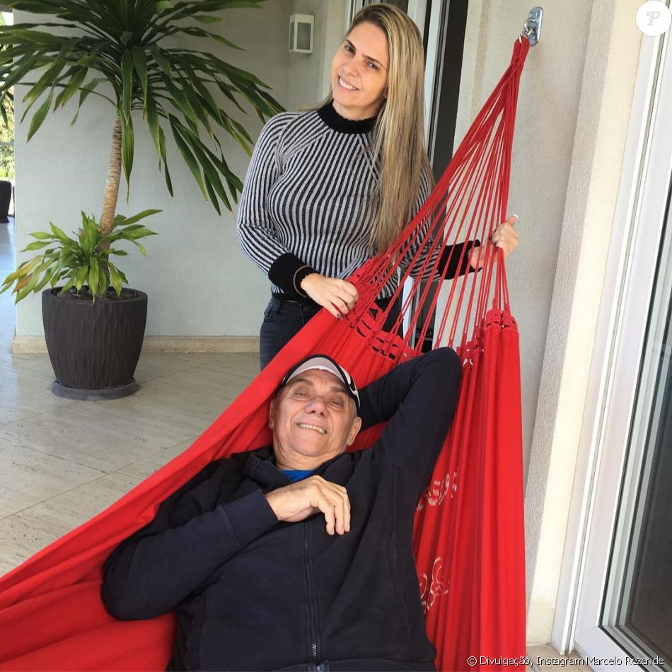 Marcelo Rezende publicou a primeira foto com a namorada, Luciana Lacerda, em seu Instagram, nesta quinta-feira, 22 de junho de 2017
