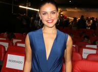 Solteira, Paloma Bernardi aposta em look superdecotado em pré-estreia. Fotos!