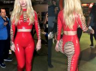 Iggy Azalea deixa bumbum à mostra em look de látex em premiação nos EUA. Fotos!