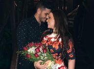 Ex-BBB Cacau ganha flores do novo namorado no aniversário: 'À moda antiga'