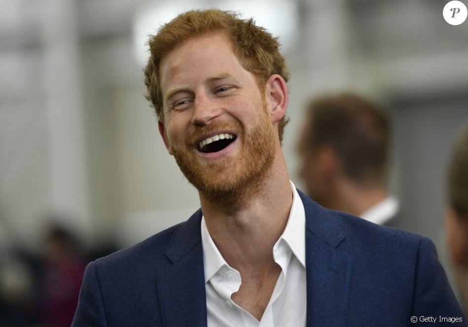 Namorada de príncipe Harry é discreta sobre planos de casamento: 'Nosso tempo'