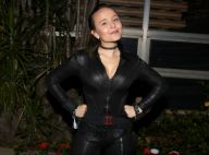 Larissa Manoela curte festa a fantasia vestida de viúva negra. Veja fotos!