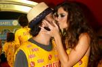 'Sou o marido dela', declara Mauro Lima sobre atriz Alinne Moraes, no Carnaval