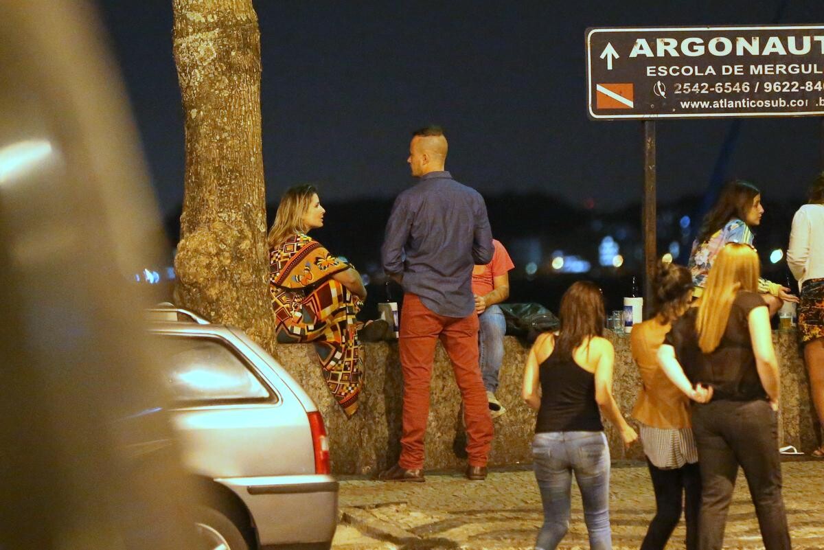 Foto Paulinho Vilhena Conversou E Se Divertiu Seus Amigos Na Zona Sul Do Rio Purepeople