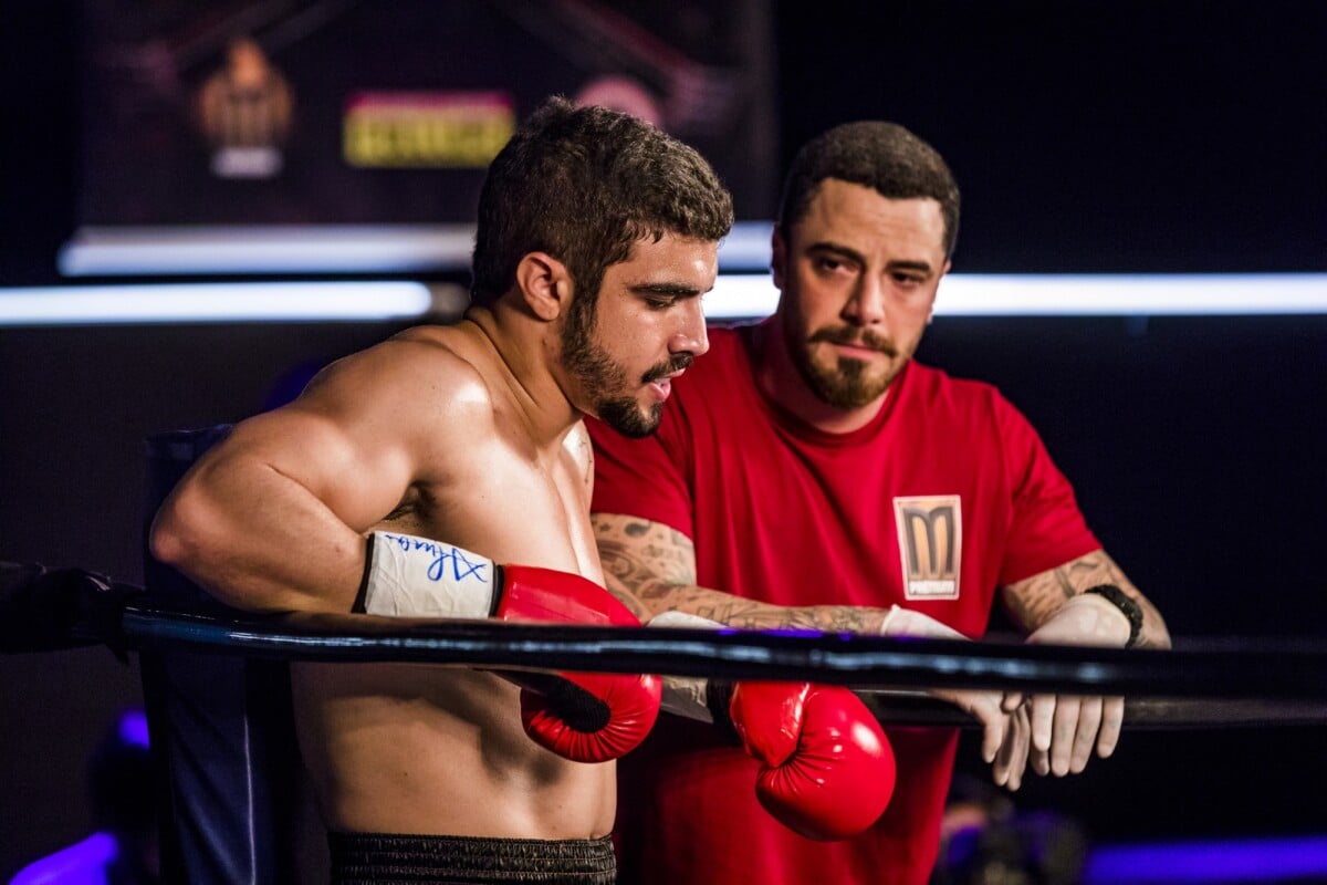 Foto Caio Castro Ganhou Elogio De Grazi Massafera Na Web Em Meio A