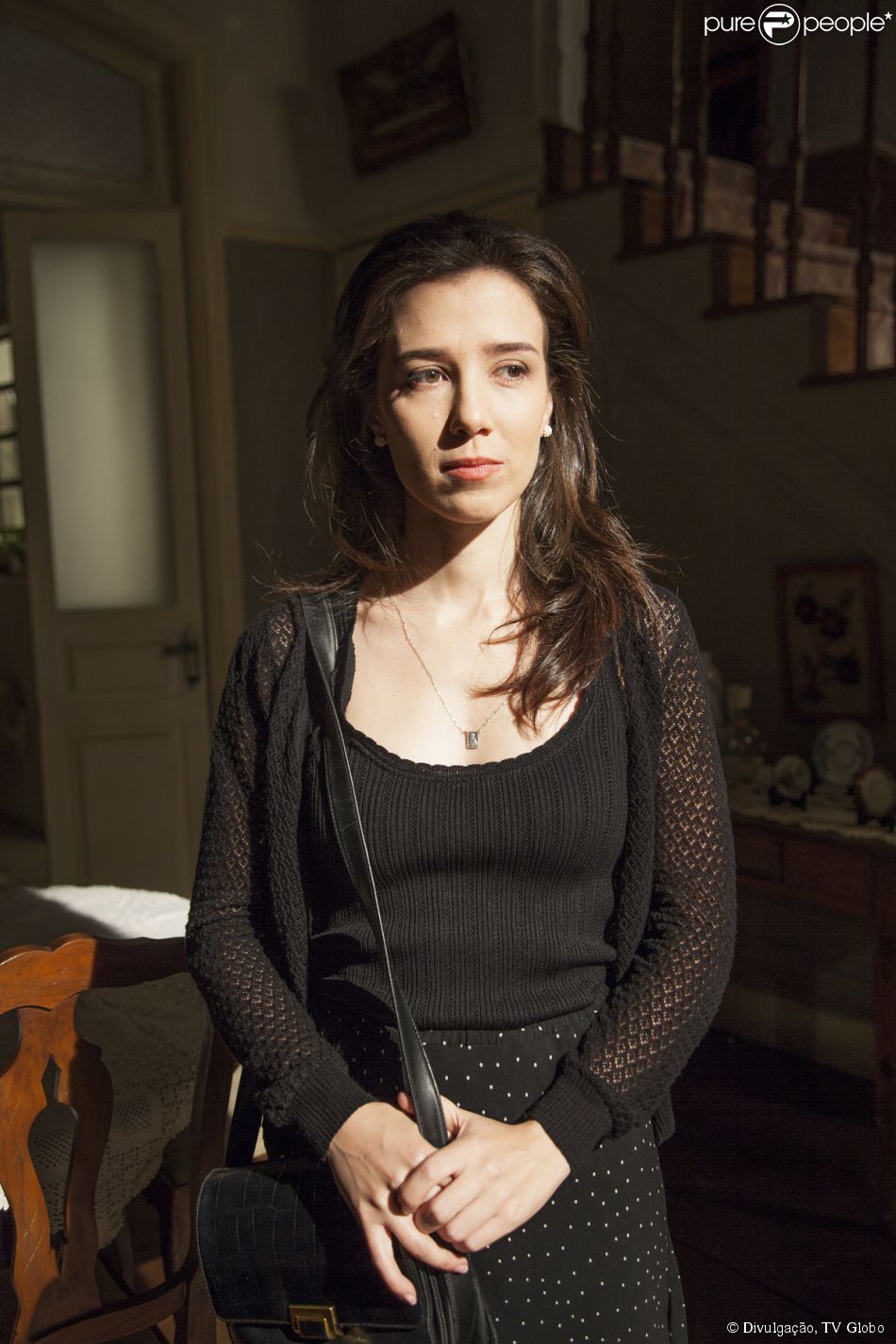 Cora (Marjorie Estiano) vai surtar ao saber que não perdeu a virgindade com José Alfredo (Alexandre Nero) como ela imaginava. Segundo a colunista Patricia Kogut do jornal 'O Globo' desta segunda-feira, 8 de dezembro de 2014, a vilã vai ameaçar a própria sobrinha Cristina (Leandra Leal)