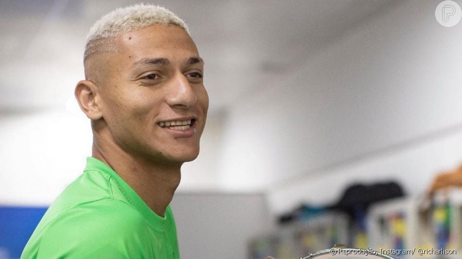 Richarlison jogador posta foto só de cueca e seguidores se espantam