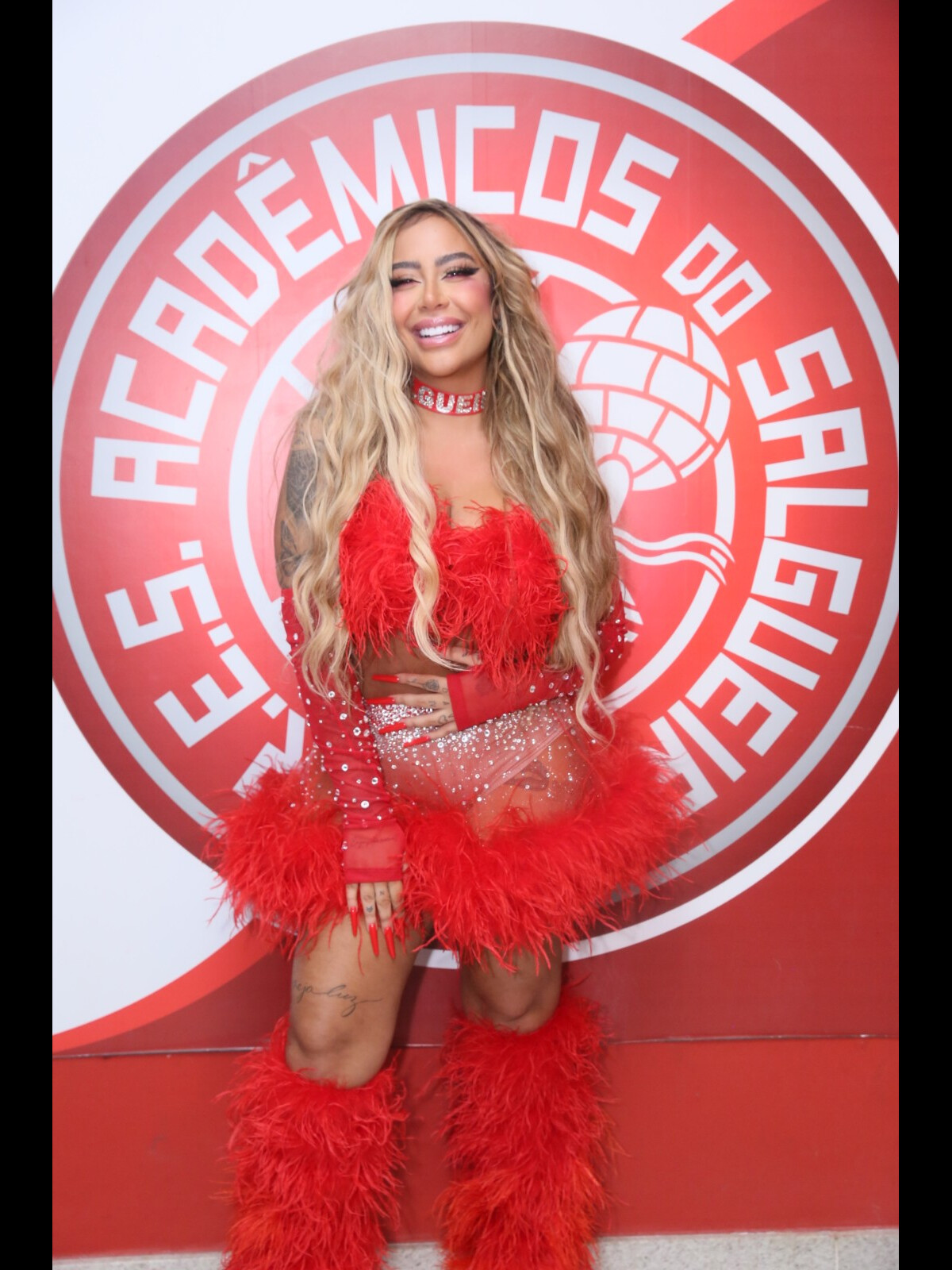 Foto Rafaella Santos Apostou Em Look Arrasador Para Baile Vermelho E