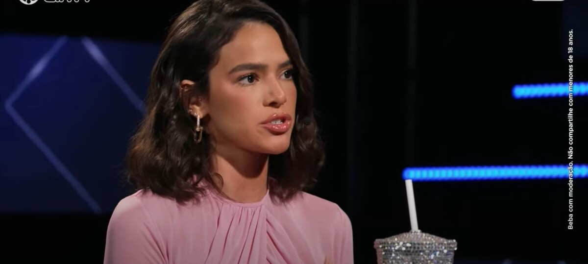 Foto Bruna Marquezine Elogia Anitta E Diz Que Ideia De Dividir Aluguel