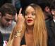 Batom de Rihanna, o RiRi Woo, esgota em apenas três horas