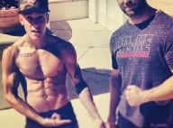 Justin Bieber exibe corpo musculoso ao lado de seu personal trainer