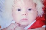 Mãe de Davi Lucca, filho de Neymar, posta foto do bebê vestido de Papai Noel