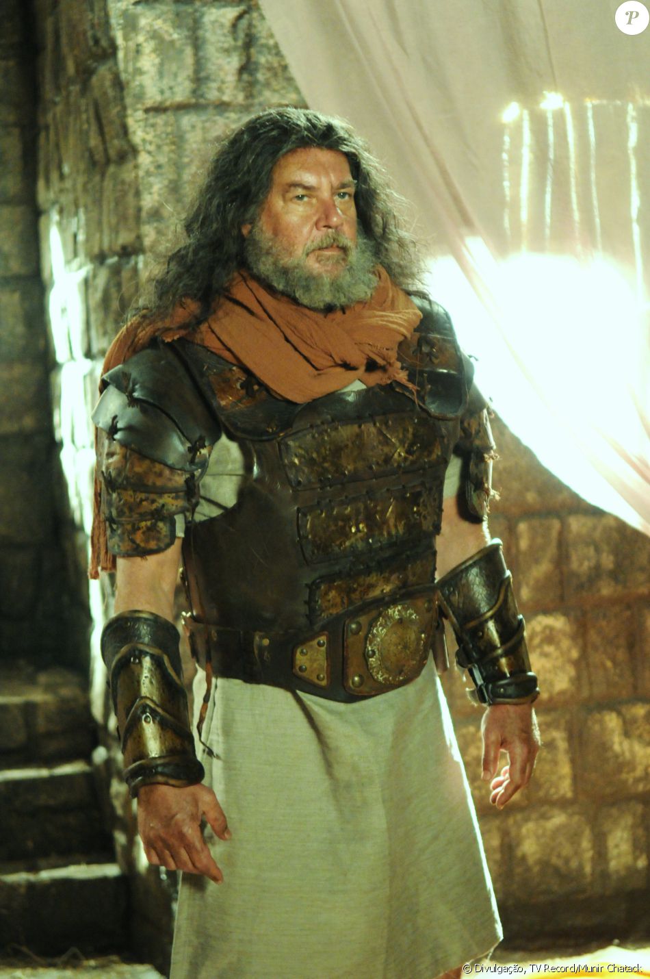 Haniel (Paulo César Grande) é o líder da tribo Manassés. Viúvo, apaixona-se com Tirda (Priscilla Uba), na novela 'A Terra Prometida'