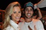 Gusttavo Lima fica noivo de Andressa Suita com anel de brilhantes