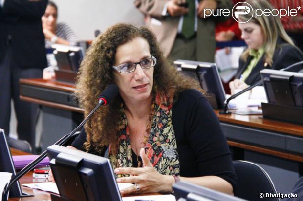 Rachel Sheherazade foi denunciada ao Ministério Público Federal por apologia ao crime (12 de março de 2014)