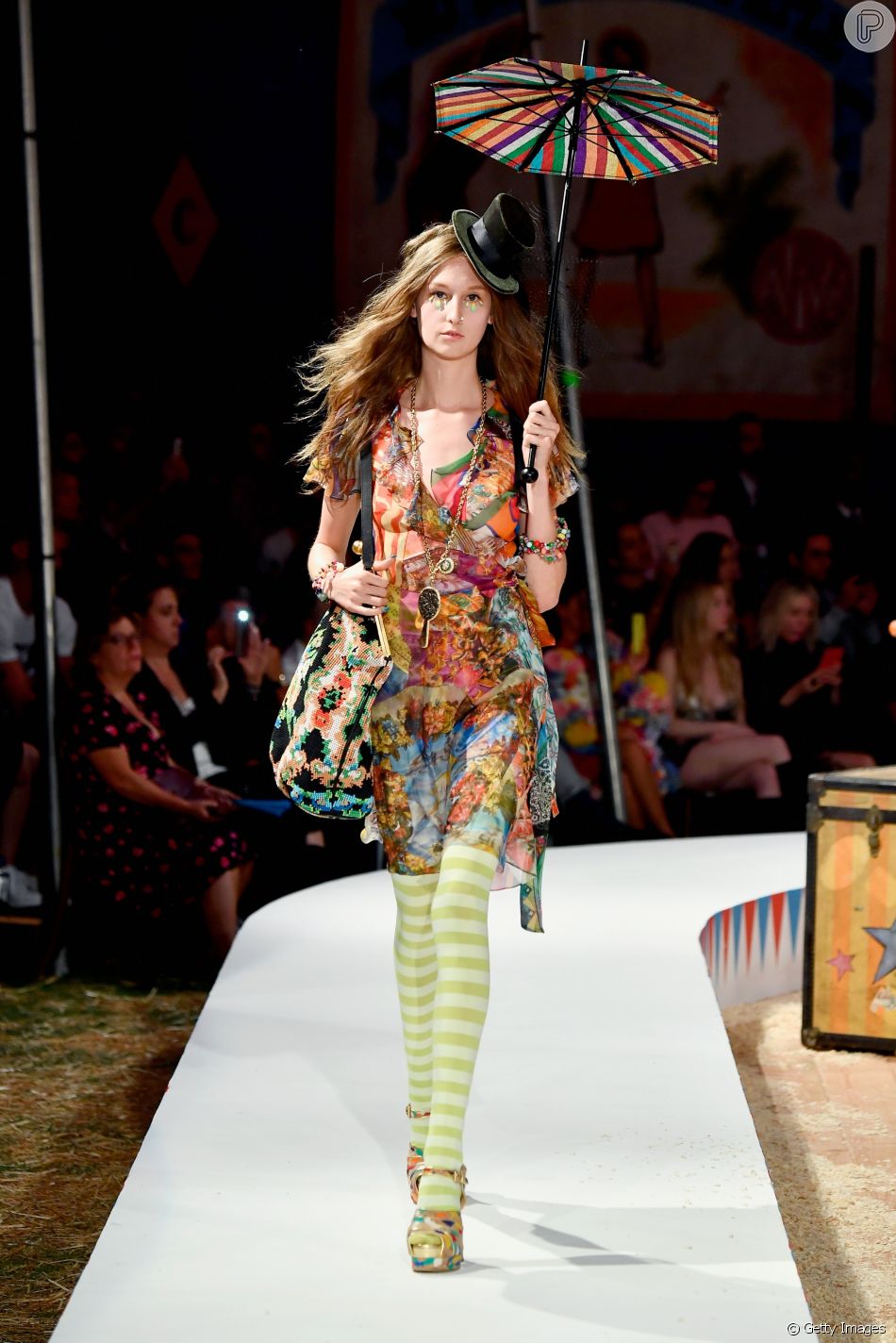 Listras tambÃ©m foi uma das estampas escolhidas para as meias-calÃ§as