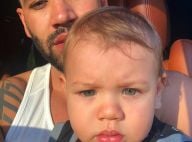 Gusttavo Lima posa com filho Gabriel e fãs apontam: 'Olhos da mãe e boca do pai'