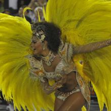 Juliana Alves é uma das rainhas mais assíduas do Rio