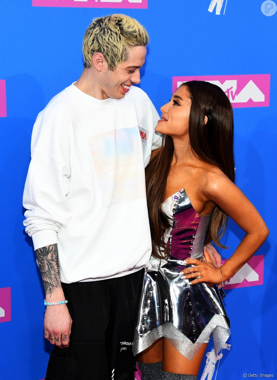 ariana grande e pete