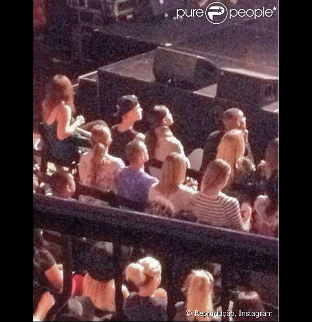 Justin Bieber e Selena Gomez vão a culto religioso da Hillsong Church, em Los Angeles, nos EUA (21 de setembro de 2014)