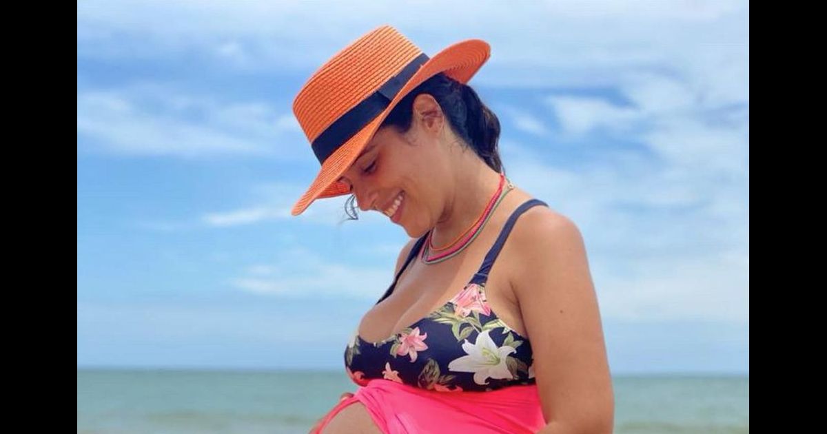 Camilla Camargo vem destacando suas novas curvas em fotos de biquíni