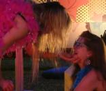'BBB13': Andressa chora e conversa com máquina de música durante Festa Crazy