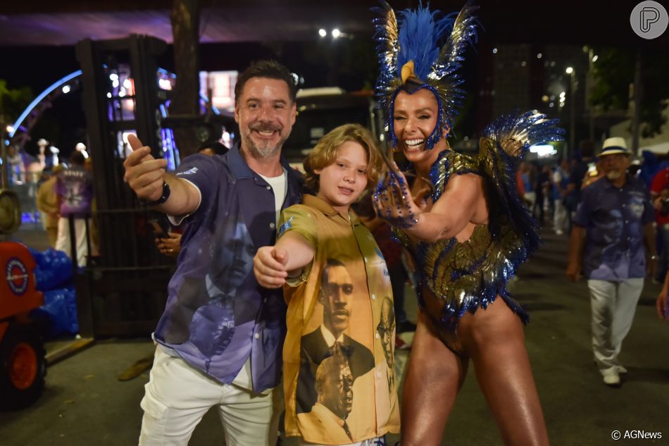 Carnaval 2023 Adriane Galisteu Exibe Virilha Sarada Em Desfile Da