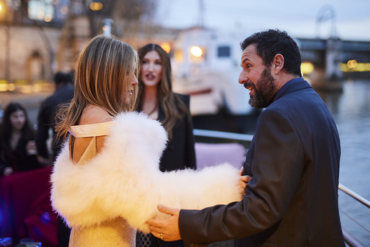 Foto Mist Rio Em Paris Jennifer Aniston E Adam Sandler Uma