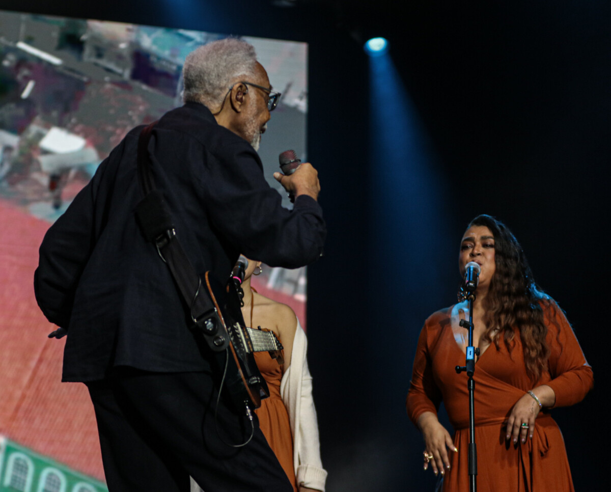 Foto Preta Gil Ao Lado Do Pai Gilerto Gil Em Show No Parque Do