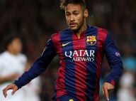 Neymar não descarta jogar na Inglaterra, mas avisa: 'Longo caminho no Barcelona'