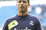 Cristiano Ronaldo começa bem 2013: faz 2 gols com noiva, Irina Shayk, no estádio