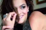 Bruna Marquezine posa sensual e evita falar sobre Neymar: 'Não dou brecha'